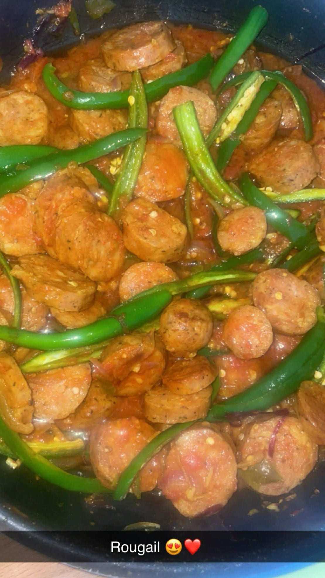 Rougail Saucisse – Spécialité de La Réunion 🌴🍛